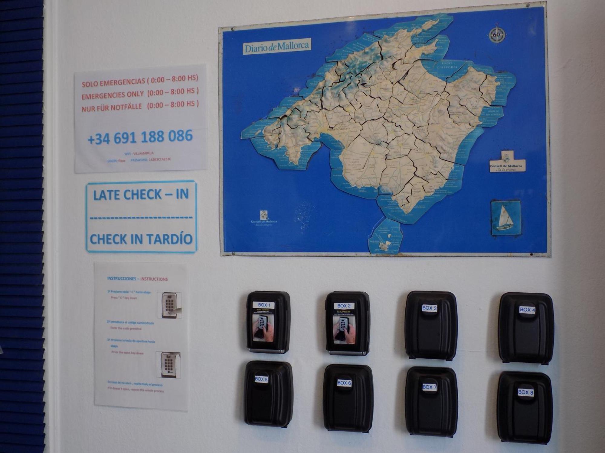 Hostal Villa Maruja El Arenal  Eksteriør billede