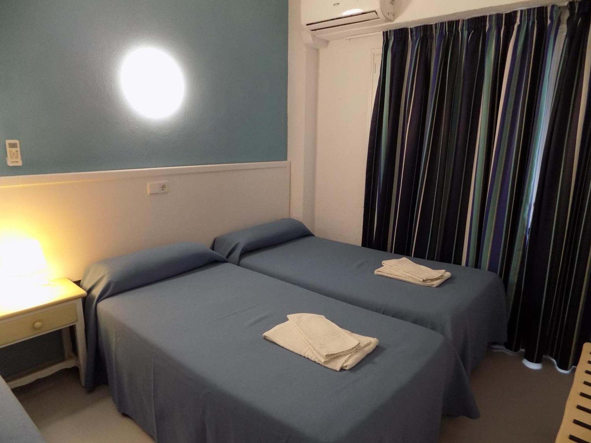 Hostal Villa Maruja El Arenal  Værelse billede