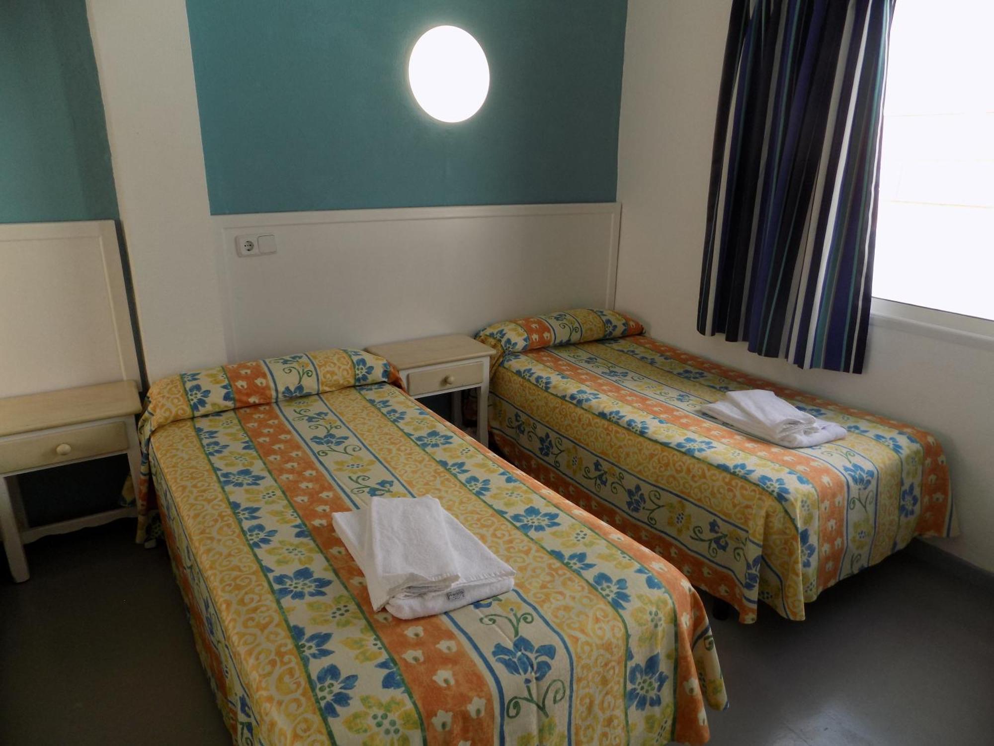 Hostal Villa Maruja El Arenal  Værelse billede