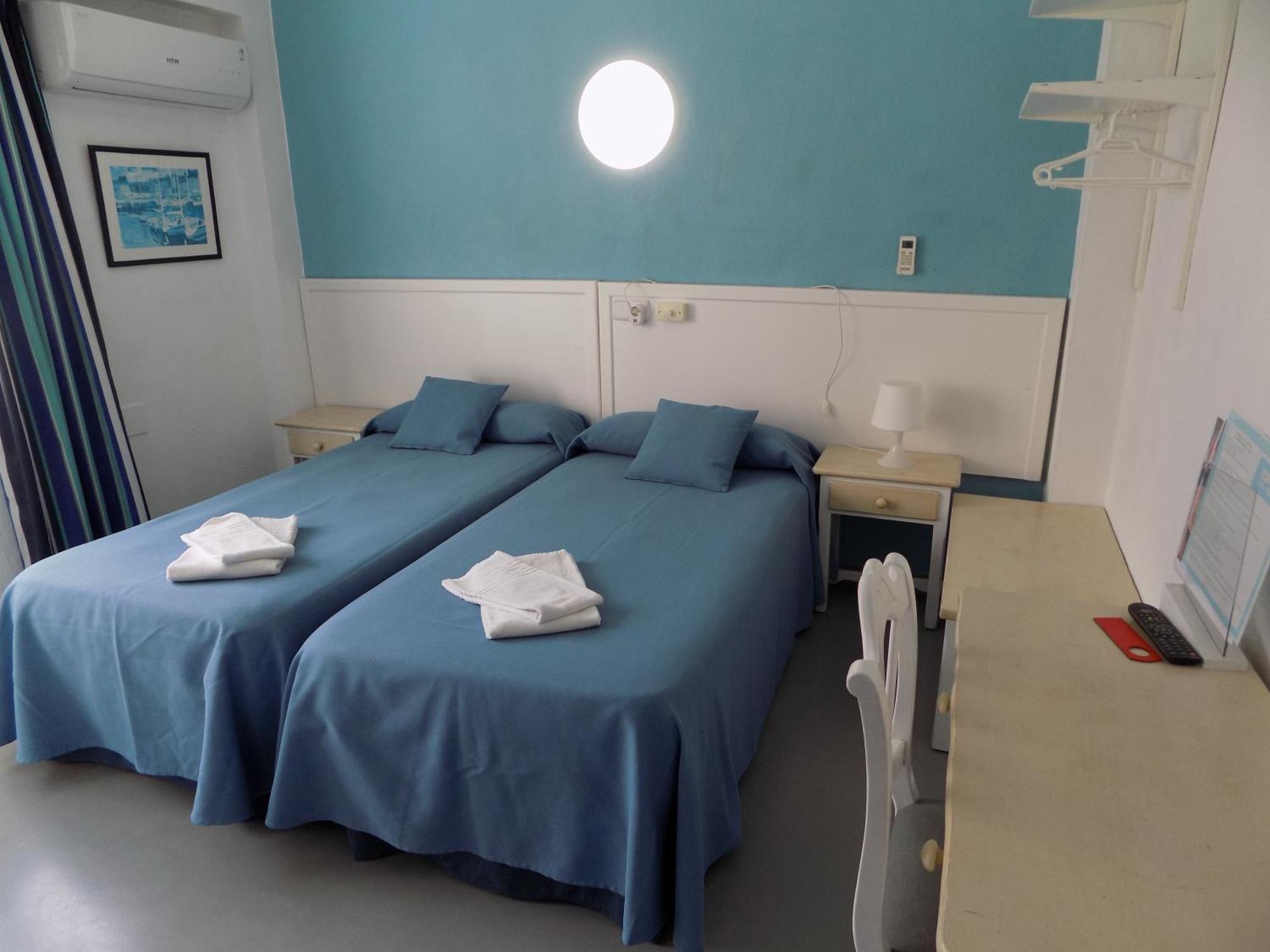 Hostal Villa Maruja El Arenal  Værelse billede