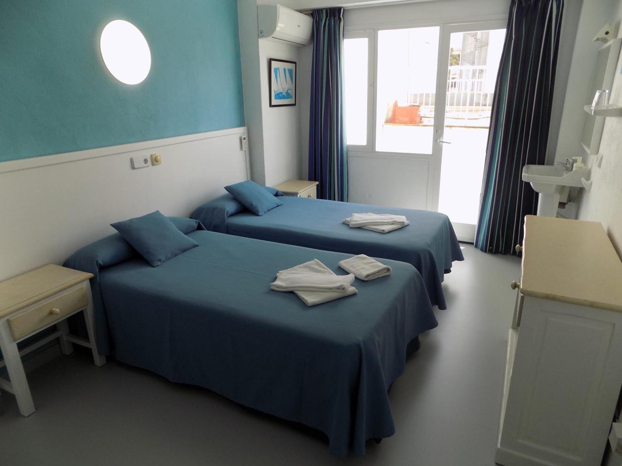 Hostal Villa Maruja El Arenal  Værelse billede