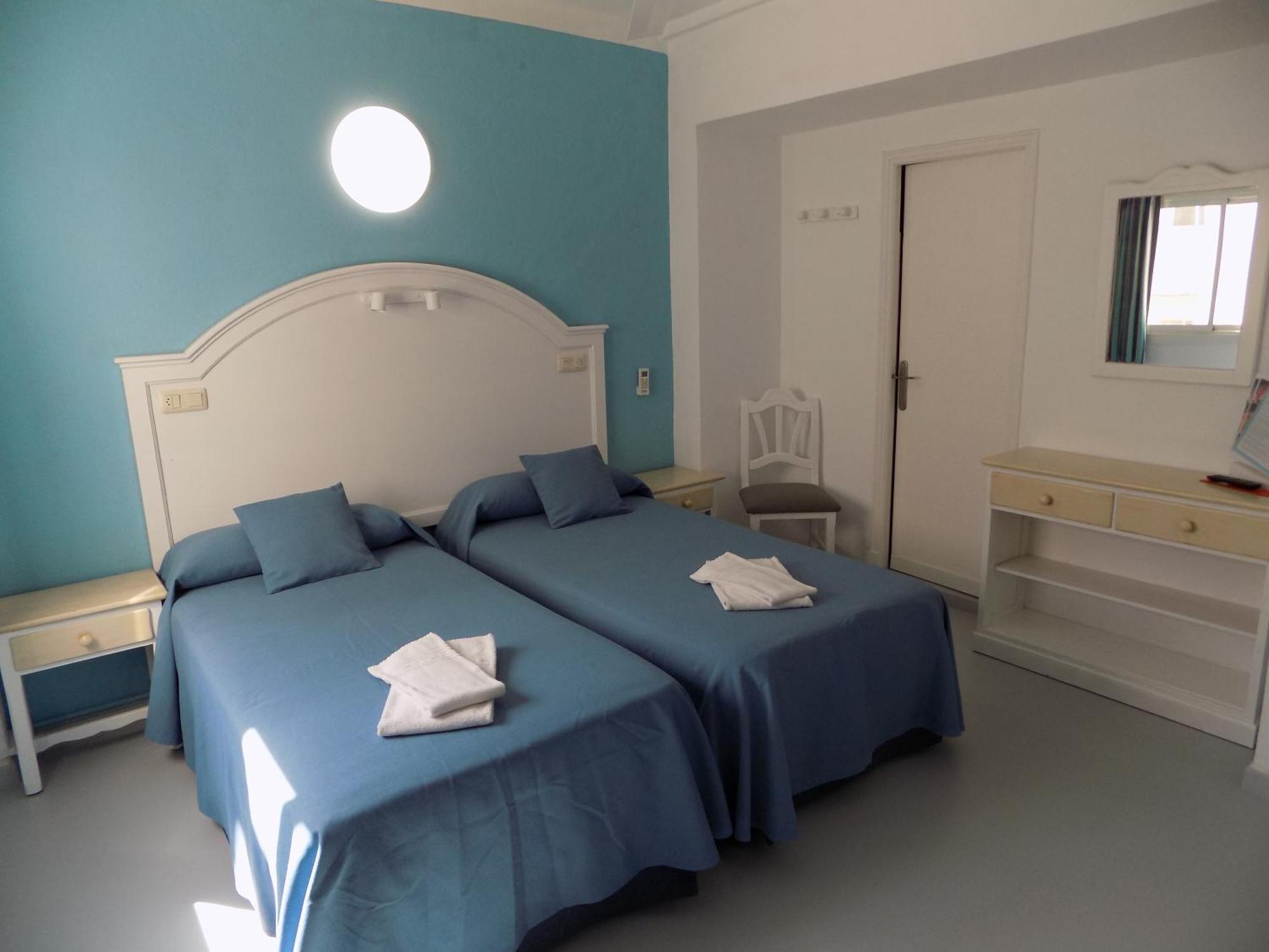 Hostal Villa Maruja El Arenal  Værelse billede